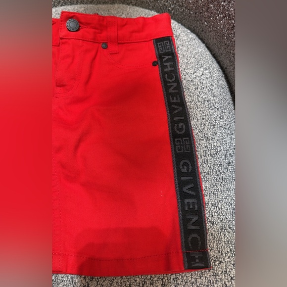 Givenchy Authentic Boys Red Jean Shorts Size 4T - Picture 2 of 5